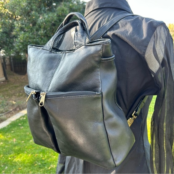 Vintage Hobo International 3-in-1 Black Leather Handbag/Shoulder/Backpack main image 4